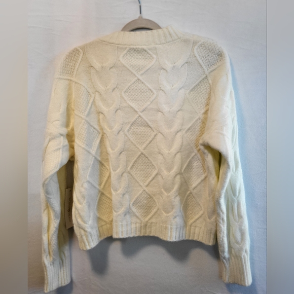 Woven Heart Cozy Cable Knit Sweater - Cream Over Sized Small - Picture 2 of 8